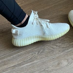 White butter cream Yeezys